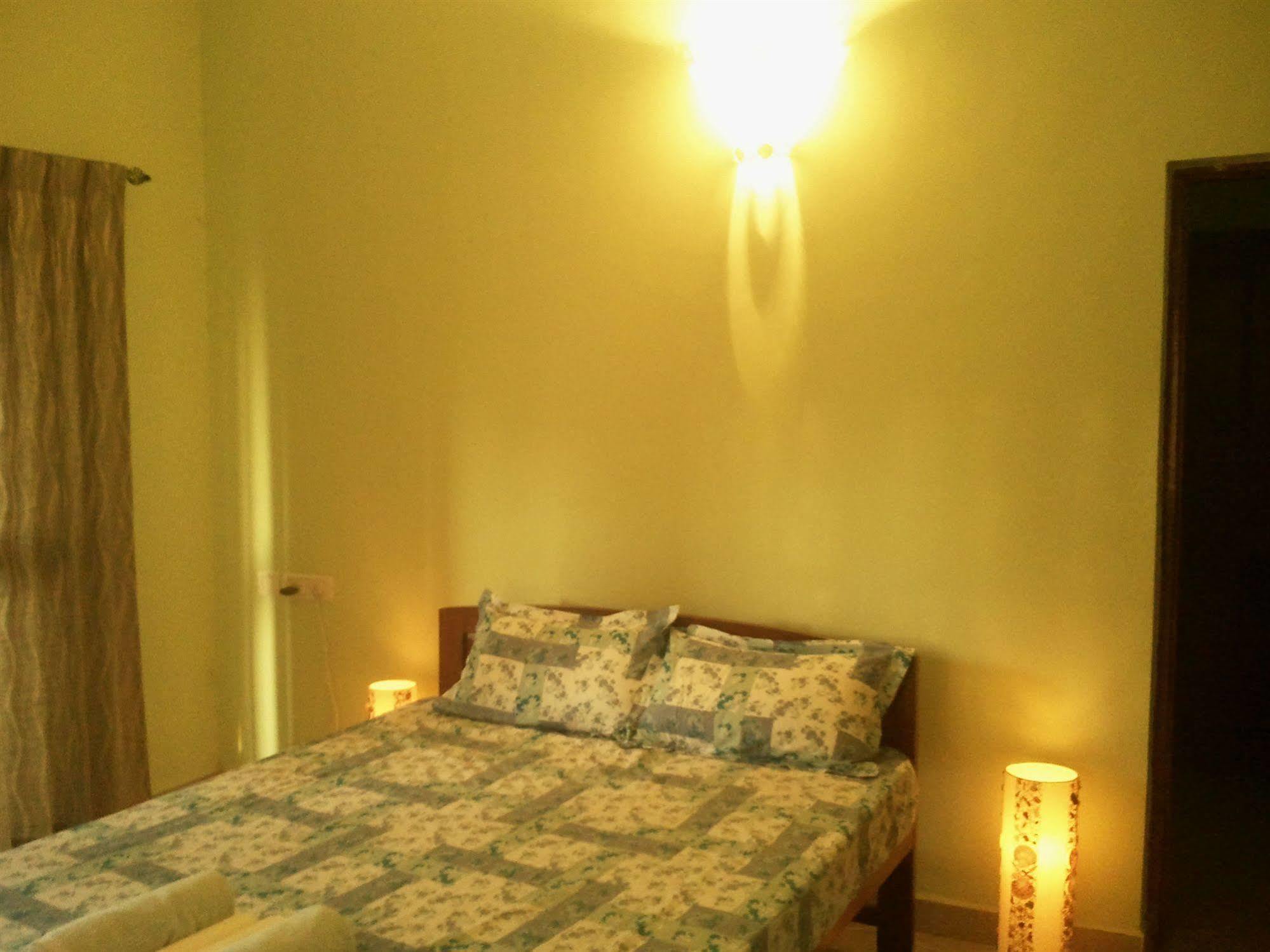 Quarto De Casa Tipri Saligao 外观 照片